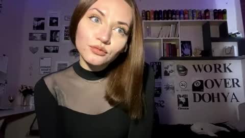 Snapshot of camiyafai chatting on 02/24/26, 07:39 Julia online show from 02/24/26, 07:39