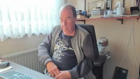 Cammee online show from 12/02/24, 09:56