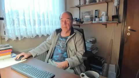 Cammee online show from 12/25/24, 08:07