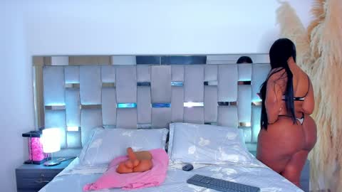 Camila online show from 04/09/26, 04:34