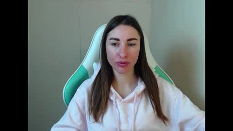 cammila horn online show from 03/09/26, 07:01