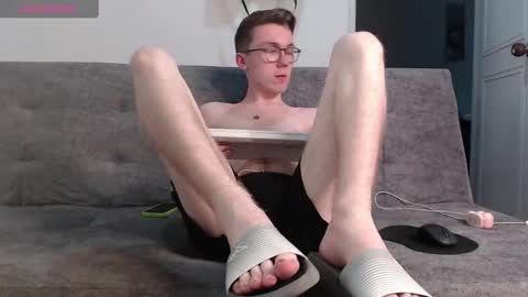 Snapshot of cammykev chatting on 03/09/25, 03:22 online show from 03/09/25, 03:22