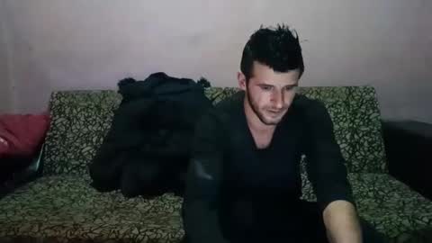 Snapshot of camshow22cm chatting on 01/01/25, 08:37 FREMAN online show from 01/01/25, 08:37