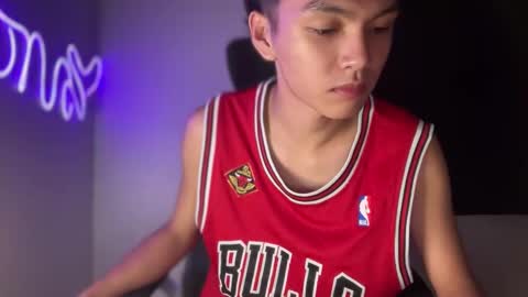 Snapshot of camwithethan chatting on 10/24/25, 04:58 Ethan online show from 10/24/25, 04:58