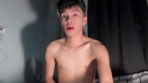 Snapshot of camwithethan chatting on 12/04/25, 02:59 Ethan online show from 12/04/25, 02:59