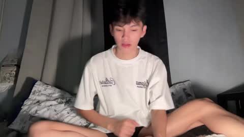 Snapshot of camwithethan chatting on 01/08/26, 09:33 Ethan online show from 01/08/26, 09:33