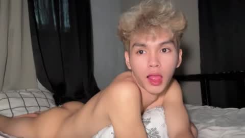 Snapshot of camwithethan chatting on 02/16/26, 12:51 Ethan online show from 02/16/26, 12:51