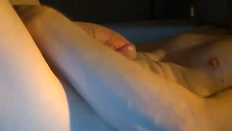 Snapshot of canadian139992 chatting on 09/15/25, 09:15 canadian139992 online show from 09/15/25, 09:15