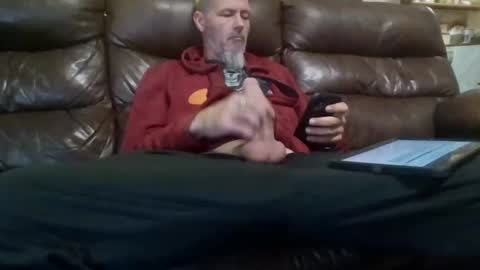 Snapshot of canadianchris1007 chatting on 11/01/25, 09:39 Chris online show from 11/01/25, 09:39