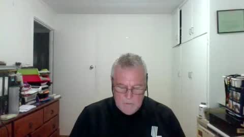 Snapshot of canberian chatting on 11/03/25, 12:24 Canberian online show from 11/03/25, 12:24