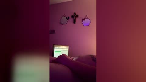 Snapshot of canbywood97013 chatting on 12/16/25, 09:36 canbywood97013 online show from 12/16/25, 09:36