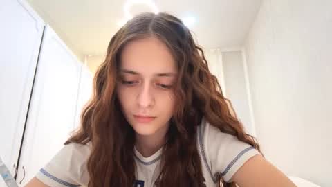 Anna  online show from 01/16/26, 07:56