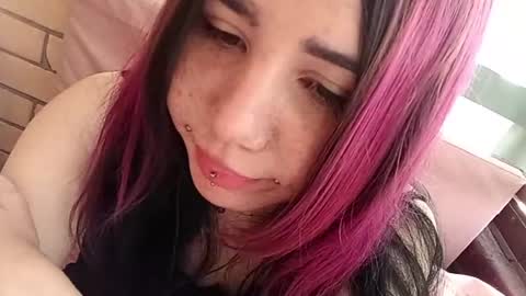 Mari online show from 06/25/26, 11:31
