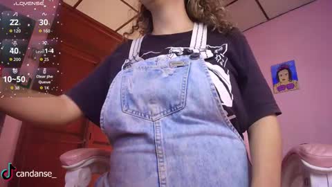 Snapshot of candase_ chatting on 01/15/26, 11:41 Candase online show from 01/15/26, 11:41