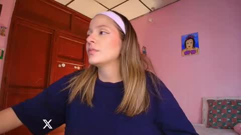 Snapshot of candase_ chatting on 02/08/26, 11:52 Candase online show from 02/08/26, 11:52