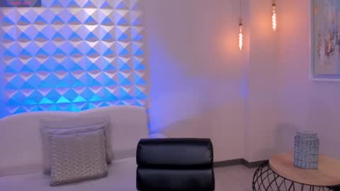  Candanse R  online show from 04/18/26, 02:15