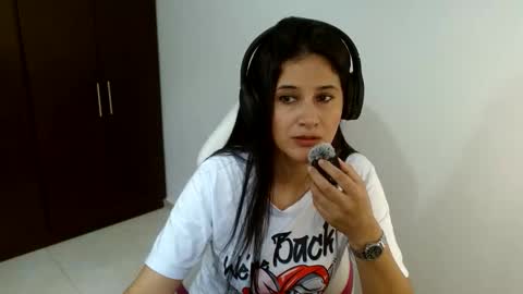 Snapshot of canddysexxx_ chatting on 01/09/26, 03:48 Carolina online show from 01/09/26, 03:48