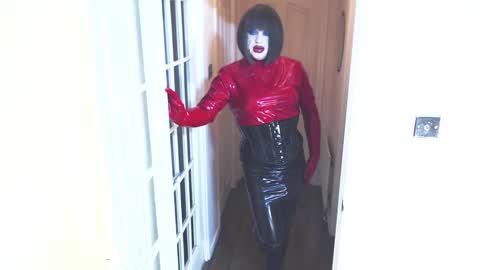 Snapshot of candi_smokes chatting on 12/08/24, 02:09 candi smokes online show from 12/08/24, 02:09