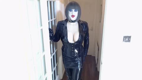 Snapshot of candi_smokes chatting on 12/08/24, 06:39 candi smokes online show from 12/08/24, 06:39