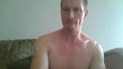 Snapshot of candianman86 chatting on 07/17/26, 03:29 candianman86 online show from 07/17/26, 03:29