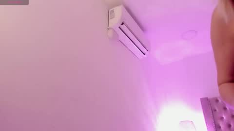 Candie  online show from 02/06/26, 12:19