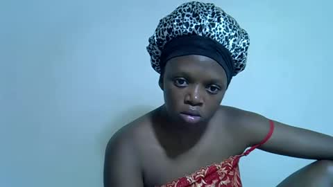 candiemaya online show from 04/10/26, 05:28