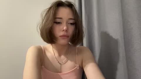 Isabella online show from 12/01/25, 06:24