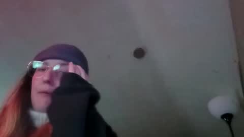 Candi online show from 11/11/25, 07:19