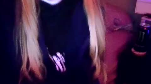 Candi online show from 11/26/25, 04:46