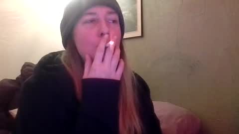 Candi online show from 11/26/25, 07:59