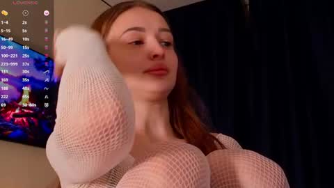 Snapshot of candy_aanna chatting on 07/10/26, 06:21 Hey there Im Anna 21 years old online show from 07/10/26, 06:21