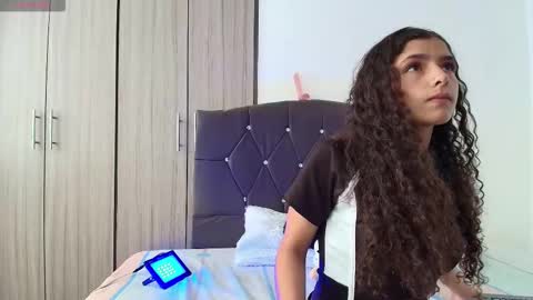 Snapshot of candy_blissx chatting on 09/11/25, 12:38 candy_blissx online show from 09/11/25, 12:38