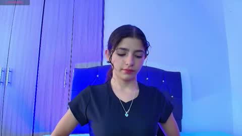 Snapshot of candy_blissx chatting on 09/24/25, 11:46 candy_blissx online show from 09/24/25, 11:46