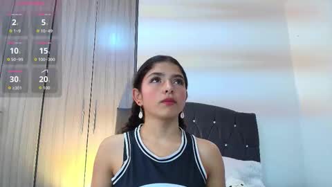 Snapshot of candy_blissx chatting on 11/20/25, 12:05 candy_blissx online show from 11/20/25, 12:05