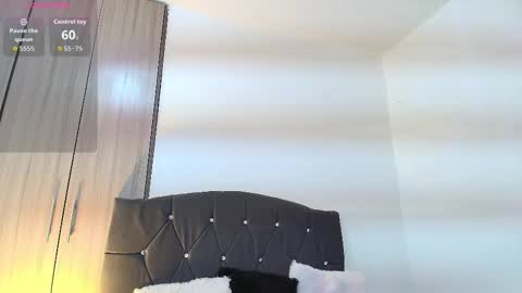 Snapshot of candy_blissx chatting on 11/21/25, 11:53 candy_blissx online show from 11/21/25, 11:53