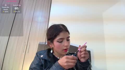 Snapshot of candy_blissx chatting on 11/22/25, 12:15 candy_blissx online show from 11/22/25, 12:15