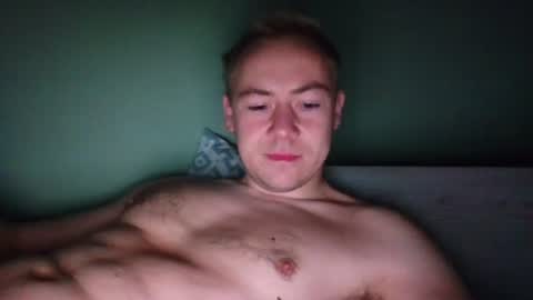 Snapshot of candy_boy_xoxo chatting on 06/14/26, 04:58 candy_boy_xoxo online show from 06/14/26, 04:58