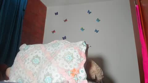 Snapshot of candy_browm1 chatting on 06/24/26, 01:37 Candy Brown online show from 06/24/26, 01:37