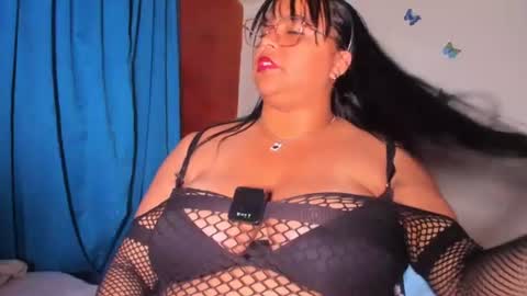Snapshot of candy_browm1 chatting on 07/15/26, 01:44 Candy Brown online show from 07/15/26, 01:44