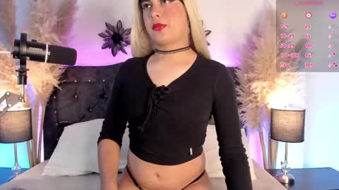 Snapshot of candy_canne__ chatting on 03/11/25, 09:15 CamilaInstagram candy canne  Pvt open online show from 03/11/25, 09:15