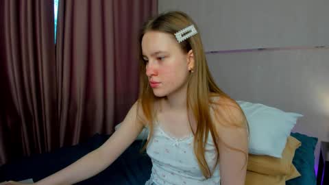 Snapshot of candy_cansew chatting on 09/20/25, 01:28 Candy online show from 09/20/25, 01:28