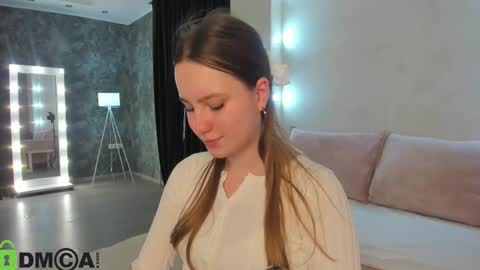 Snapshot of candy_cansew chatting on 10/14/25, 09:10 Candy online show from 10/14/25, 09:10