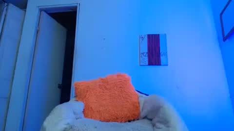 Snapshot of candy_cumy1 chatting on 12/15/24, 01:24 Dayan Camila online show from 12/15/24, 01:24