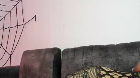 Snapshot of candy_cumy1 chatting on 10/31/25, 07:31 Dayan Camila online show from 10/31/25, 07:31