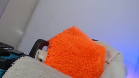 Snapshot of candy_cumyy1 chatting on 12/03/24, 11:33 candy_cumyy1 online show from 12/03/24, 11:33