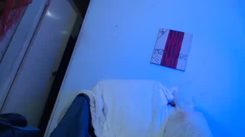 Snapshot of candy_cumyy1 chatting on 12/07/24, 10:12 candy_cumyy1 online show from 12/07/24, 10:12