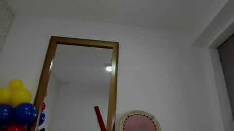 Snapshot of candy_eyes_ chatting on 06/23/26, 11:19 candy eyes online show from 06/23/26, 11:19