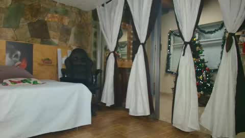 Jolie online show from 11/08/25, 10:04