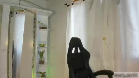 Snapshot of candy_hes chatting on 09/11/25, 08:09 Nickol online show from 09/11/25, 08:09