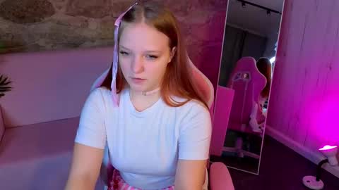 Snapshot of candy_lir chatting on 02/09/26, 09:13 Candy online show from 02/09/26, 09:13